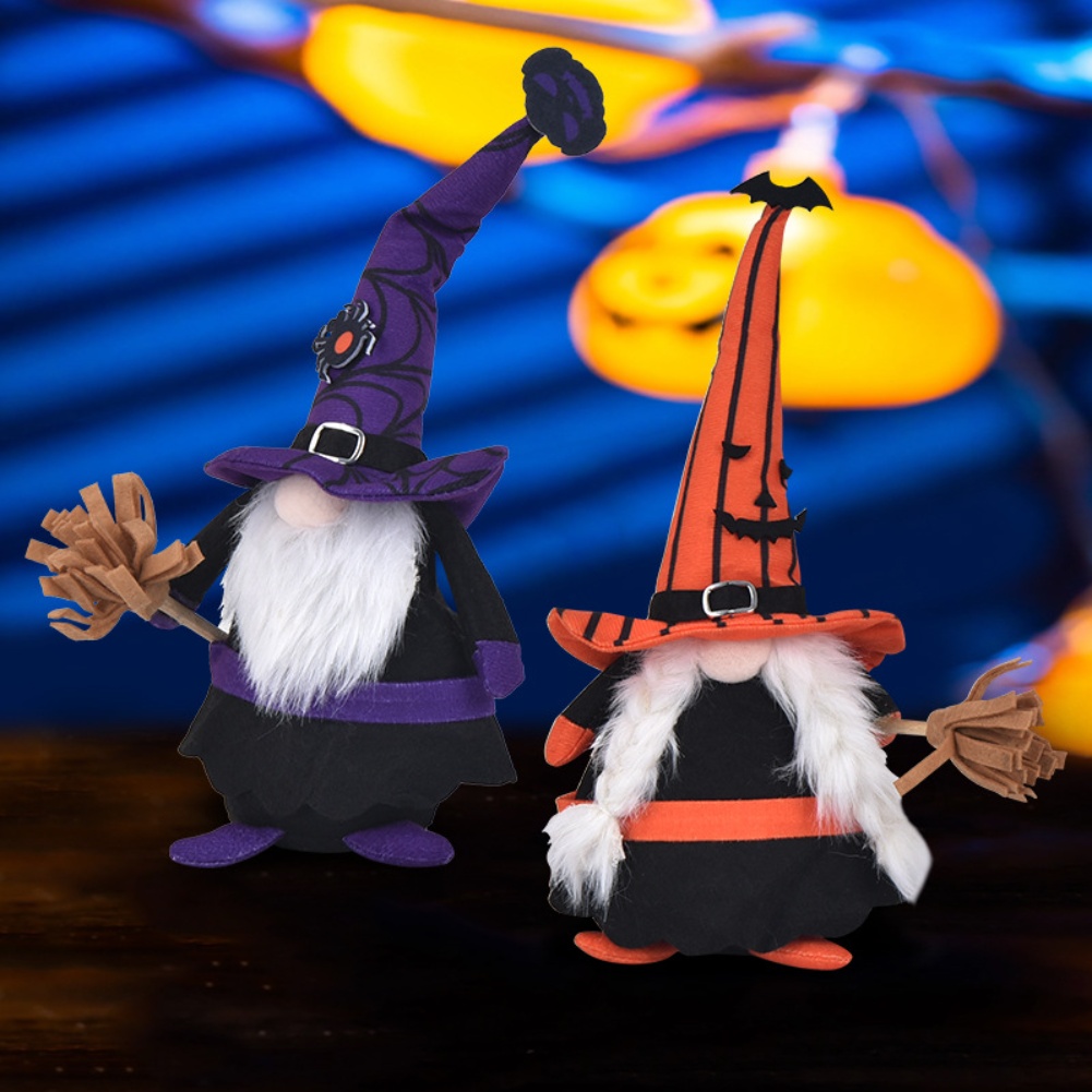 Fabric Weight Set - 手作りのハロウィーン装飾品セット。背の高い帽子をかぶった2体の小人人形と、安定した展示用の砂重り付き台座が付属。