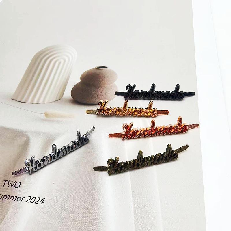 手作りDIYメタルレターラベル10個入り、ジーンズ、靴、バッ - Sewing Labels のレビューと価格