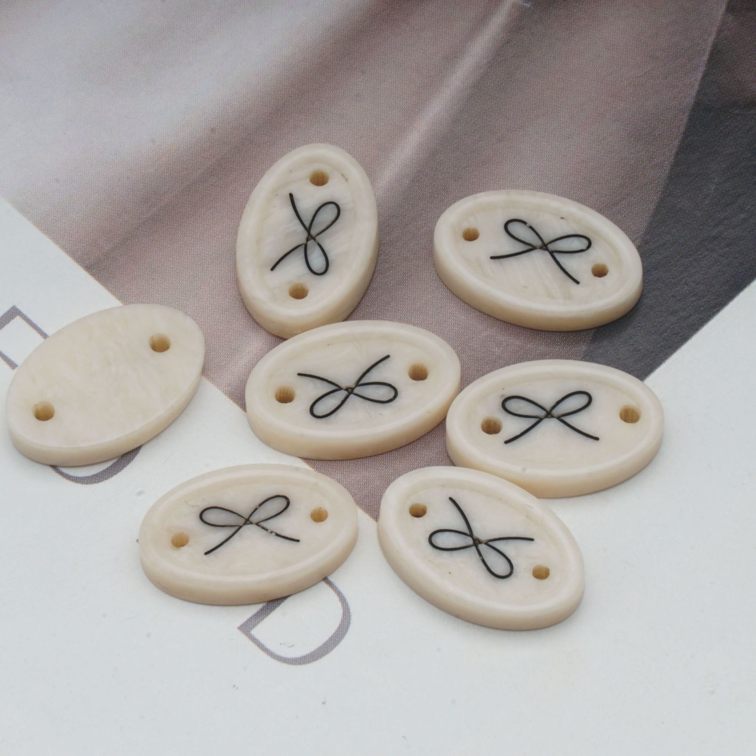 10 個楕円形タグボタンコレクション DIY 縫製手作りジュ - Sewing Labels のレビューと価格